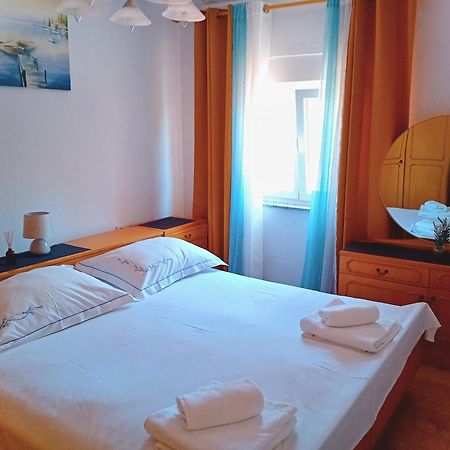 Apartment Nina Сен Екстериор снимка