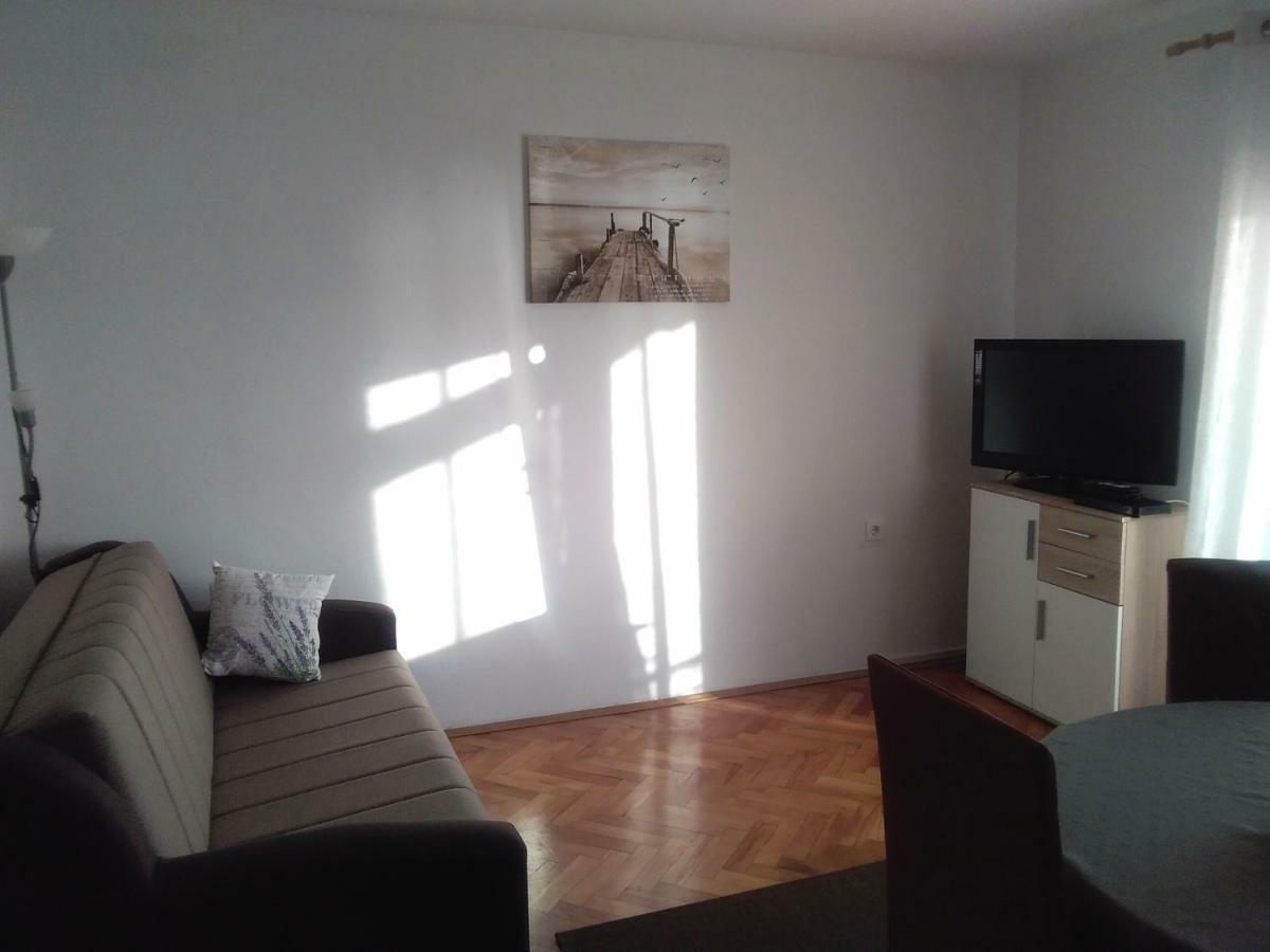 Apartment Nina Сен Екстериор снимка